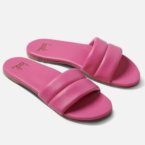 NEW Beek Sugarbird Slide Sandal in Hibiscus